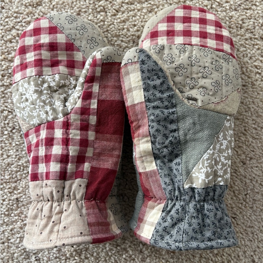 Patchwork Quilted Mittens - Picture 2 of 2
